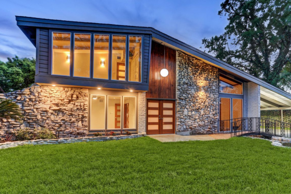 Atap Miring dengan Gaya Geometris